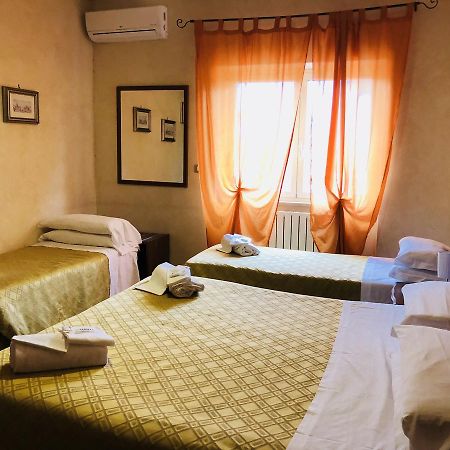 Hotel Casarola - Trigoria Castel di Decima Dış mekan fotoğraf