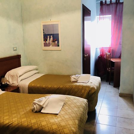 Hotel Casarola - Trigoria Castel di Decima Dış mekan fotoğraf