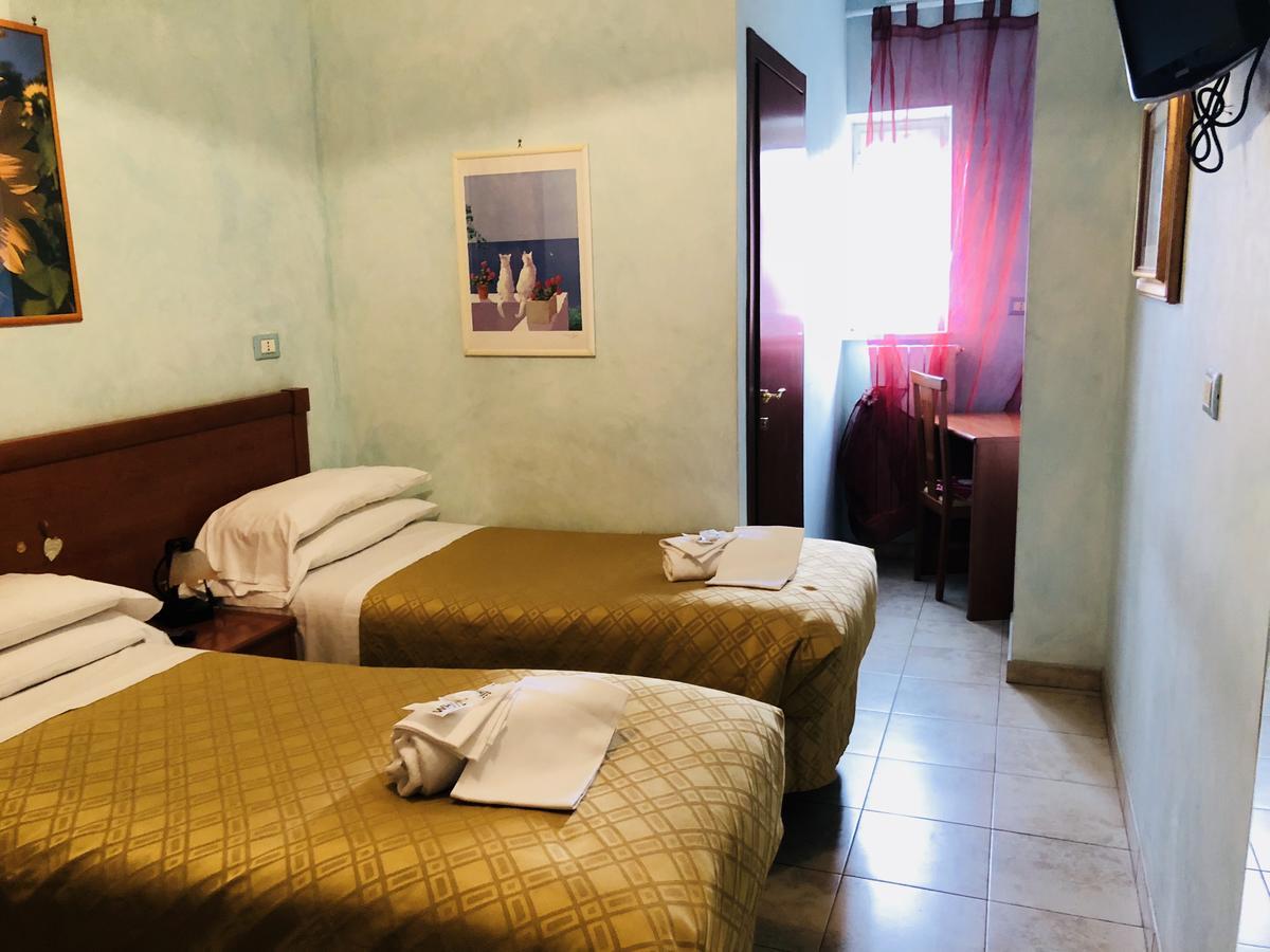 Hotel Casarola - Trigoria Castel di Decima Dış mekan fotoğraf