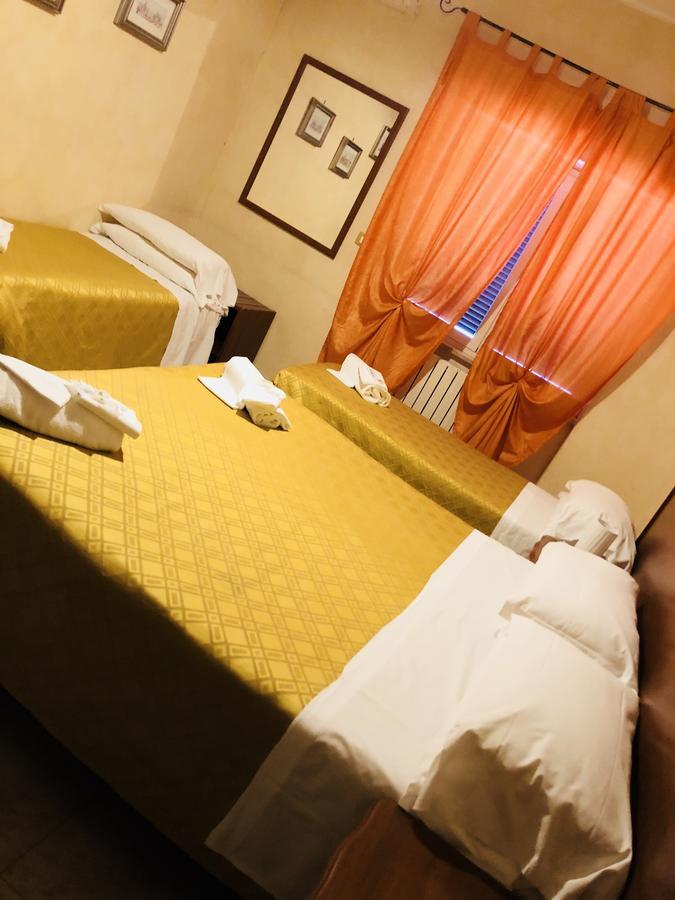 Hotel Casarola - Trigoria Castel di Decima Dış mekan fotoğraf