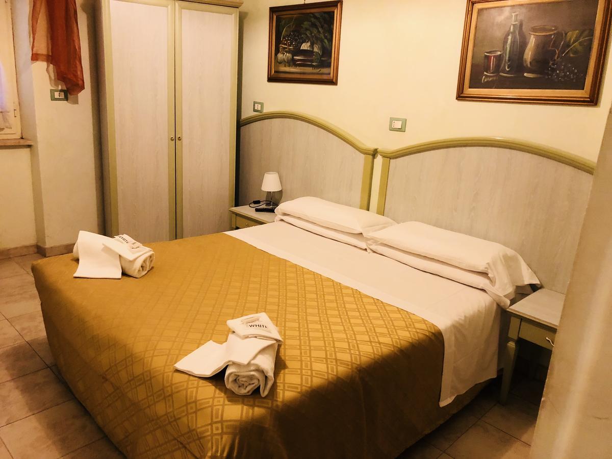 Hotel Casarola - Trigoria Castel di Decima Dış mekan fotoğraf
